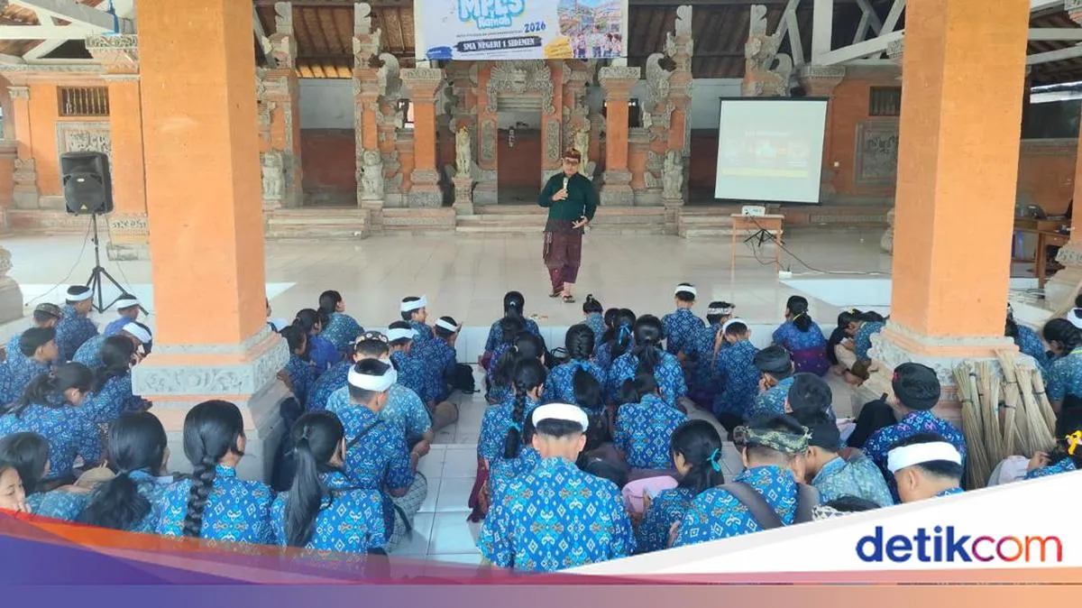 KPU Karangasem Tingkatkan Partisipasi Pemilih Pemula Melalui MPLS