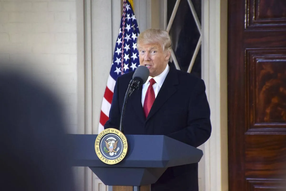 Trump Kirim Utusan untuk Lanjutkan Negosiasi Perdamaian Rusia-Ukraina