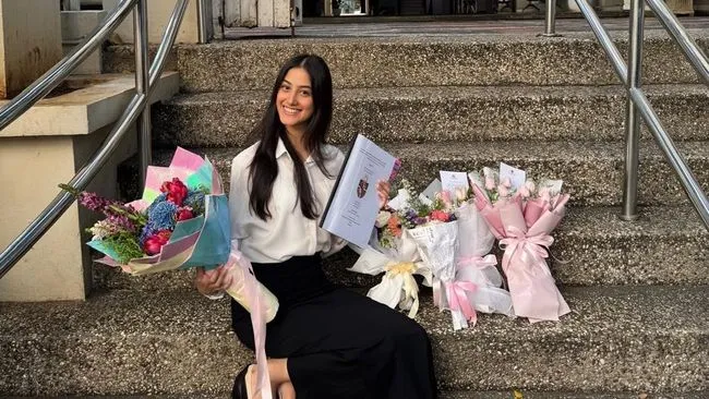 Raia Wahab Lulus Kuliah, Mendapat Ucapan Selamat dari Ibunda dan Warganet