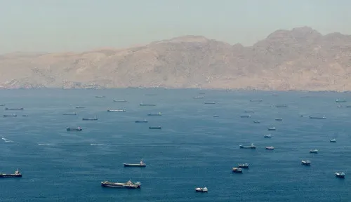 Iran Siapkan Perlakuan Khusus untuk Negara Pendukung di Selat Hormuz
