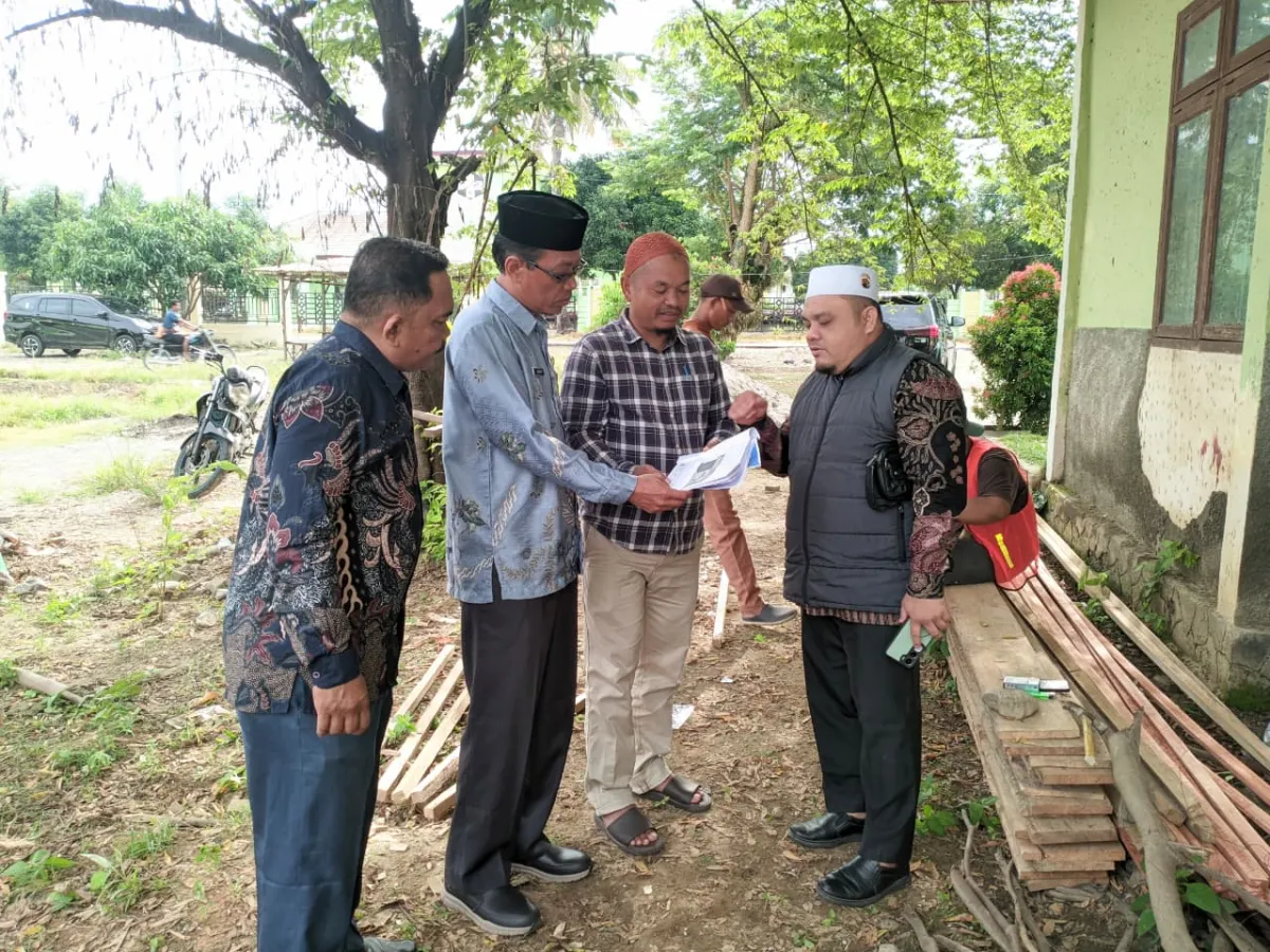 Monitoring Pembangunan KUA Kecamatan Semadam oleh Kemenag Aceh Tenggara
