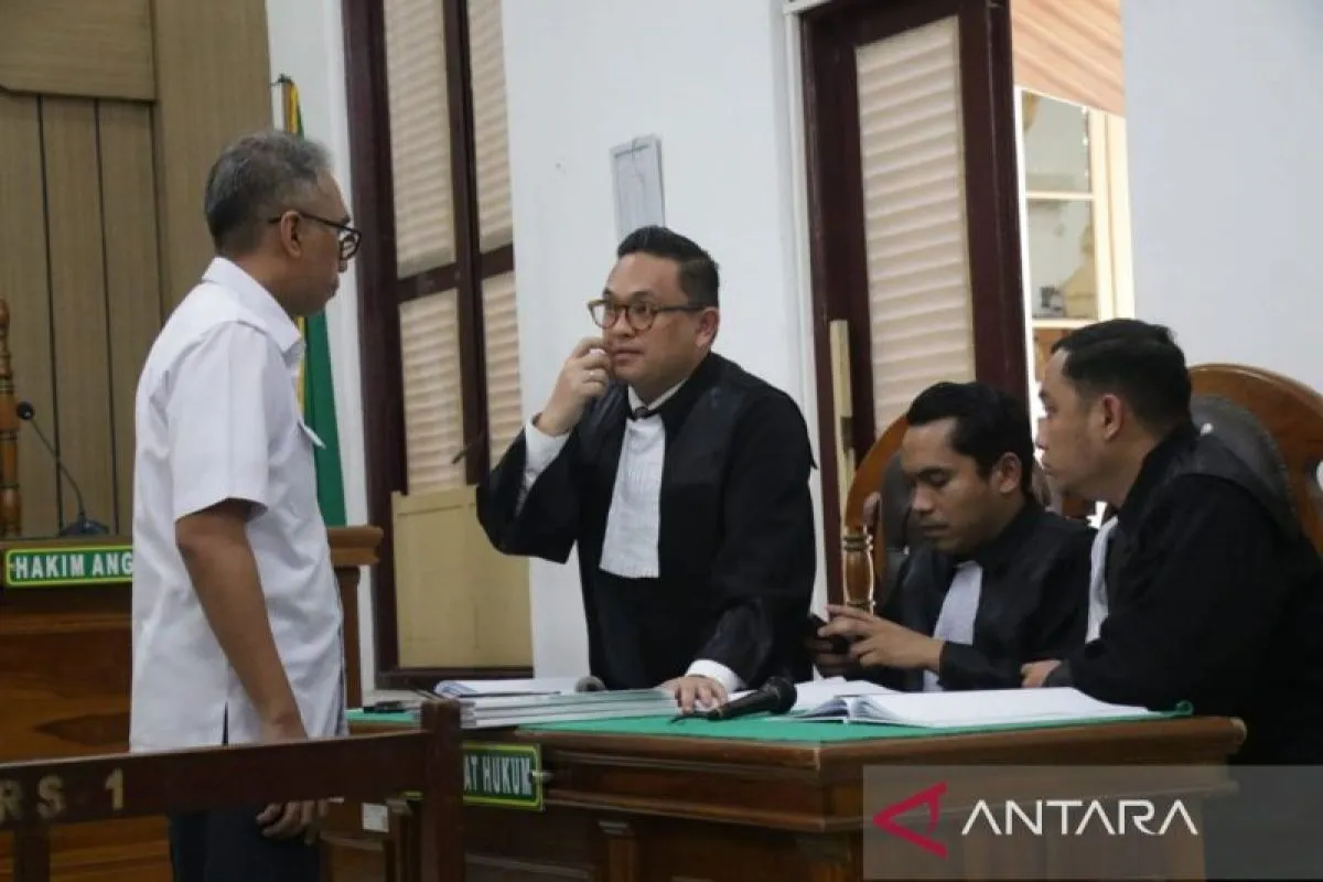 Tim Penasihat Hukum Minta Pembebasan Enda Simakasura dari Dakwaan Korupsi