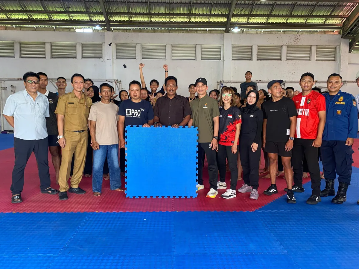 TI Jateng Salurkan Bantuan Matras untuk Tingkatkan Pembinaan Atlet Taekwondo di Daerah Tertinggal
