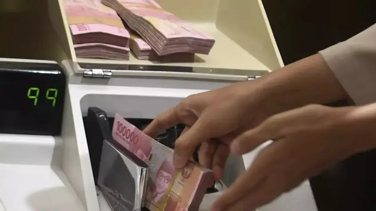 Rupiah Tertekan oleh Ketegangan Geopolitik di Awal Perdagangan