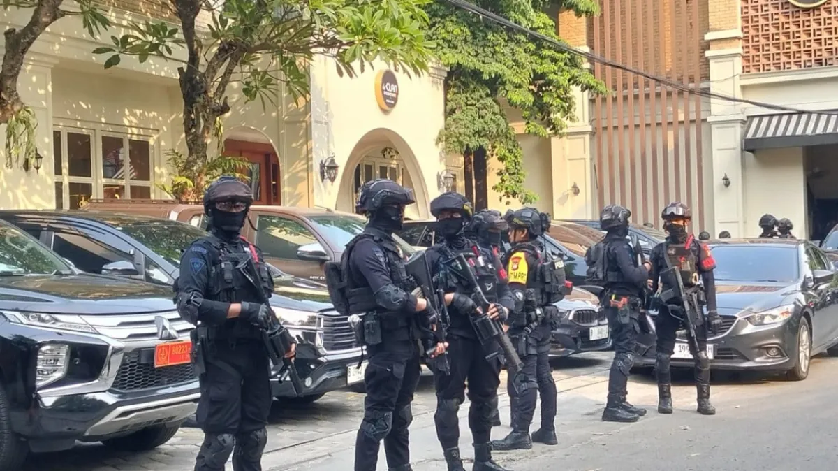 Lantai 2 Cafe de'CLAN Disegel Polisi Terkait Penyidikan Korupsi