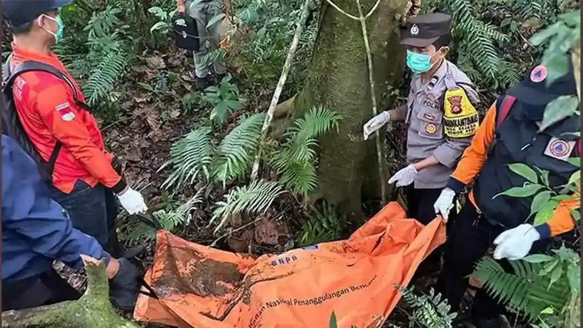 Fotografer Afrika Selatan Ditemukan Meninggal di Hutan Sangyang, Penyebab Masih Misterius