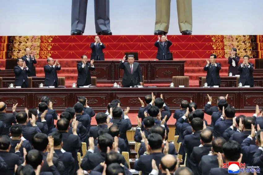 Kim Jong-un Tegaskan Status Nuklir Korut Tak Terubah dan Sebut Korsel Musuh Utama