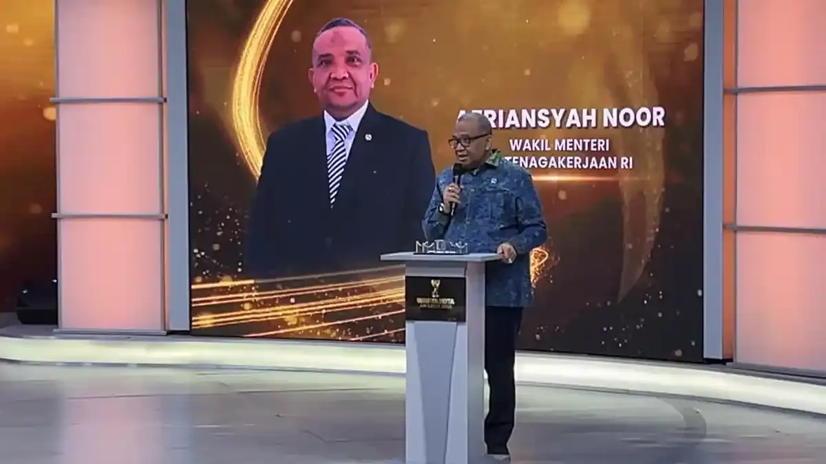 Wamenaker: Warta Kota Awards 2026 Dorong Inovasi Daerah di Tengah Krisis Ekonomi