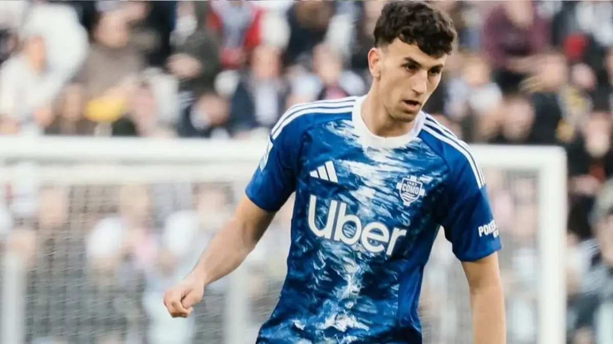 Chelsea Memantau Bek Muda Como, Jacobo Ramon