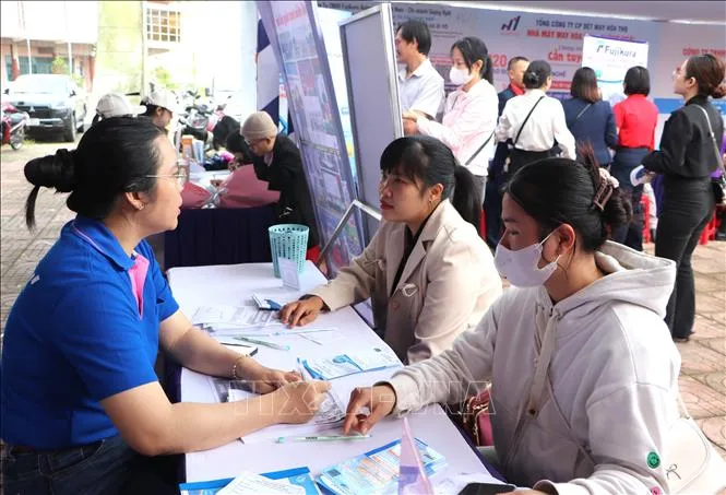 Quang Ngai Siapkan 20.700 Lowongan Kerja di Musim Semi 2026
