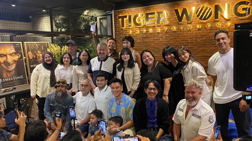 Prilly Latuconsina Belajar Bahasa Arab untuk Film Terbaru Baim Wong