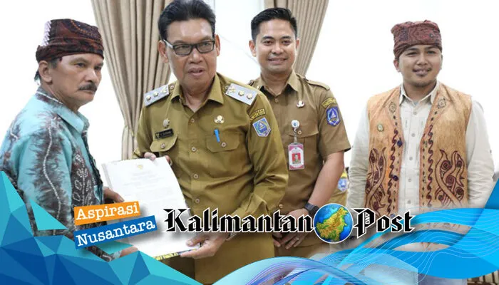 Wabup HSS Serahkan SK Pengakuan Empat Masyarakat Hukum Adat
