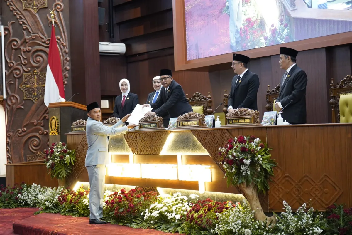 Tingginya SiLPA Jadi Sorotan Fraksi DPRD Jatim dalam Raperda Pertanggungjawaban APBD 2025