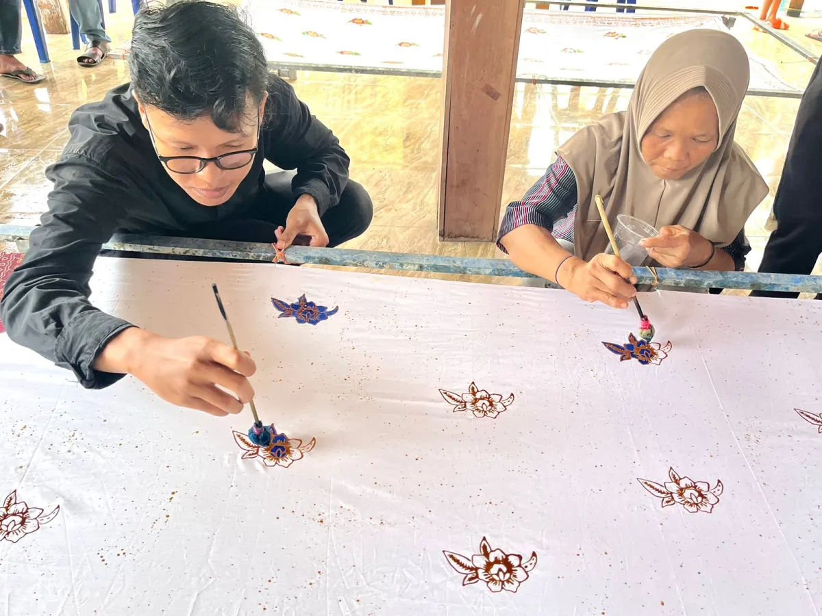 Bank Muamalat dan BMM Luncurkan Program Pelatihan Batik untuk Difabel