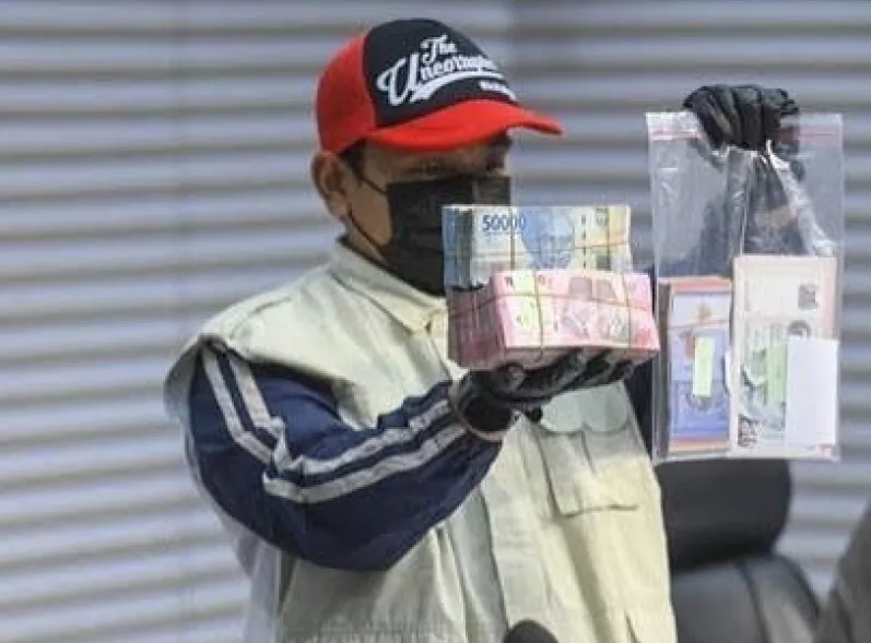 KPK Sita 55 Kg Platinum dan Uang Suap dari Bupati Langkat