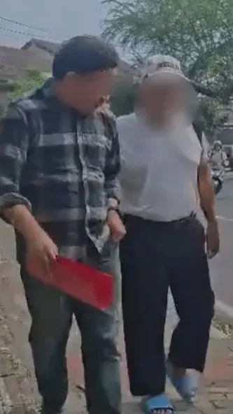 Tim SIRI Kejagung Amankan Buronan Kasus Korupsi Pengelolaan Pasar Atas