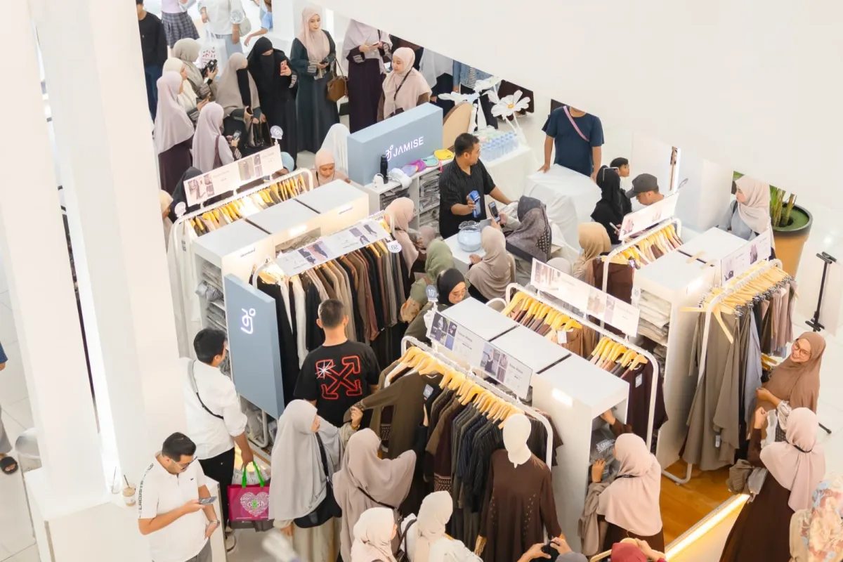 Jamise Syar’i Buka Pop Up Store di Supermal Karawaci, Tangerang