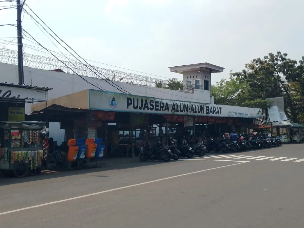Perawatan Pujasera Alun-Alun Rangkasbitung Dipertanyakan