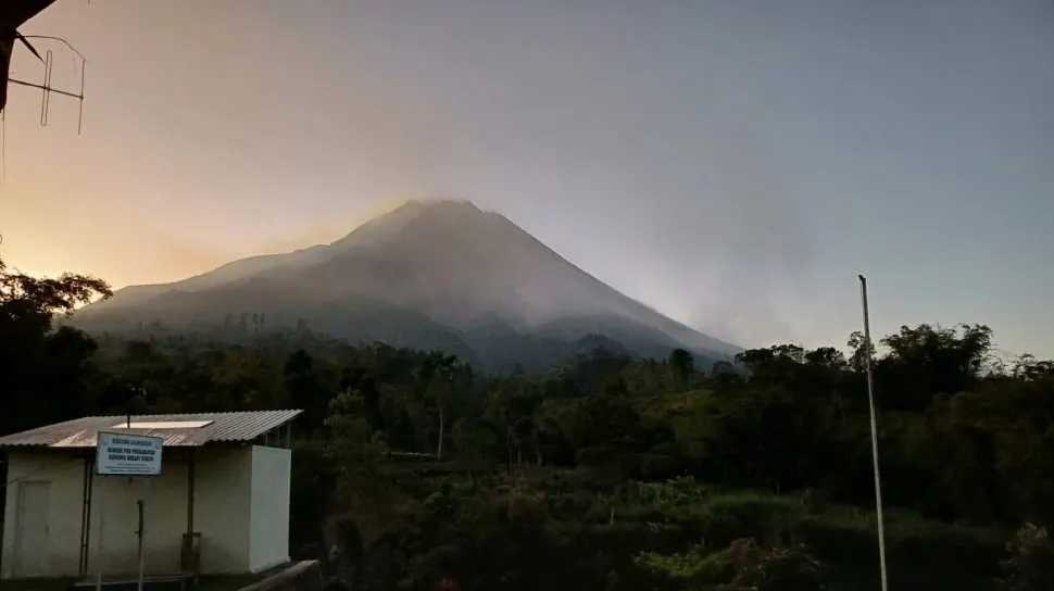 Aktivitas Gunung Merapi Level III, Gubernur DIY Imbau Wisatawan Tidak Mendaki