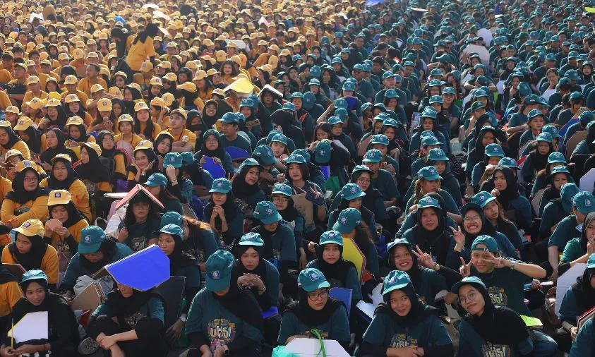Ratusan Mahasiswa Baru Universitas Bina Sarana Informatika Siap Ikuti ORMIK 2026