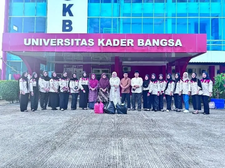 Fakultas Kesehatan UKB Palembang Gelar Kegiatan Sosial di Bulan Ramadan