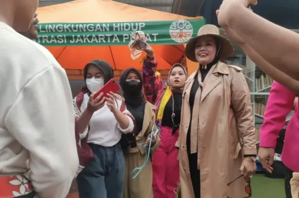 Elly Sugigi Jalani Operasi Plastik, Ingin Perbaiki Hidung dan Mata